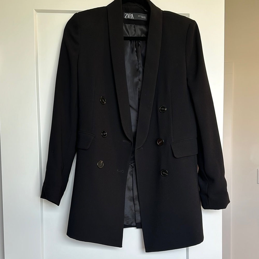 Zara Black Double-Breasted Blazer